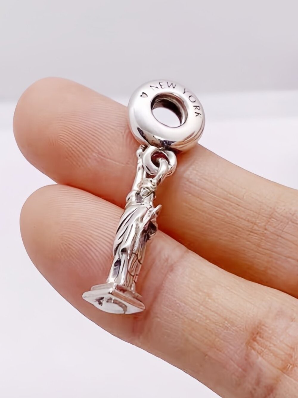 Pandora Statue of Liberty Charm